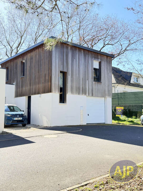 Maison à LA CHAPELLE-SUR-ERDRE