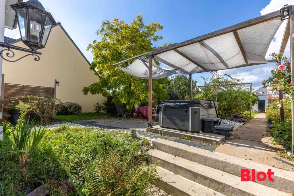 Maison à BAIN-DE-BRETAGNE