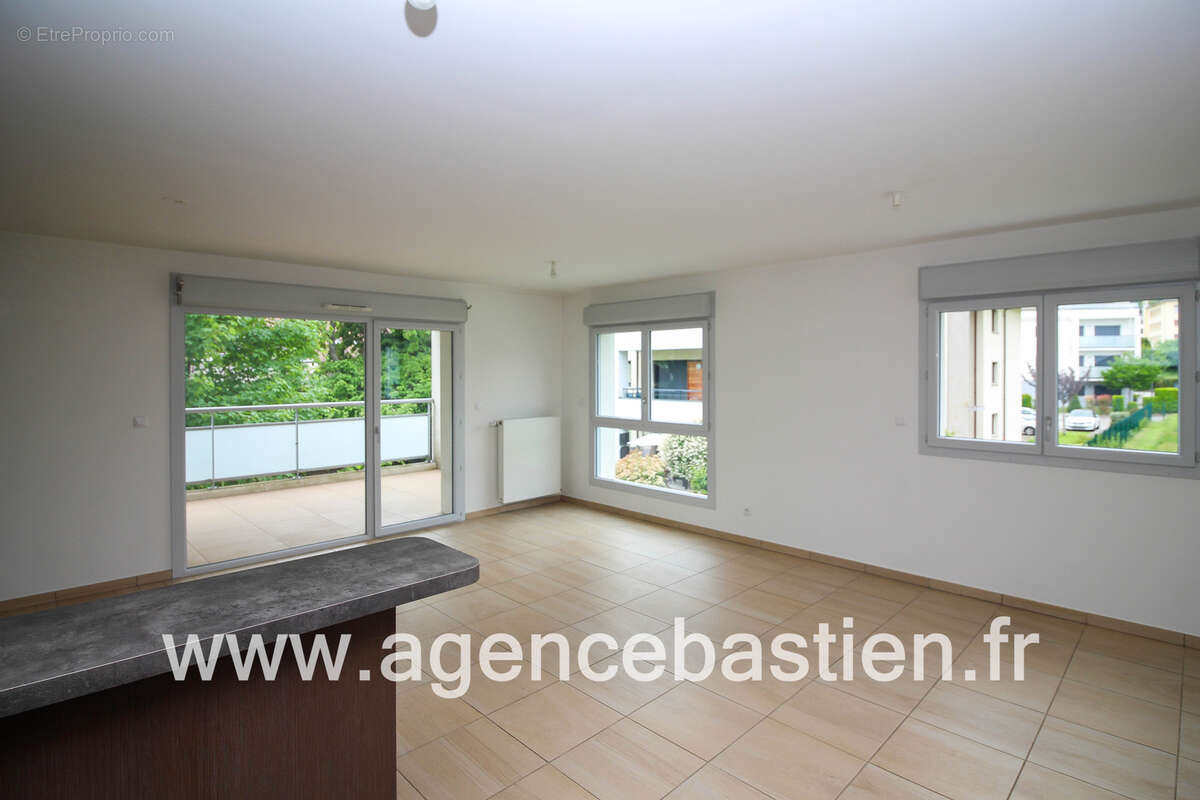 Appartement à DIVONNE-LES-BAINS