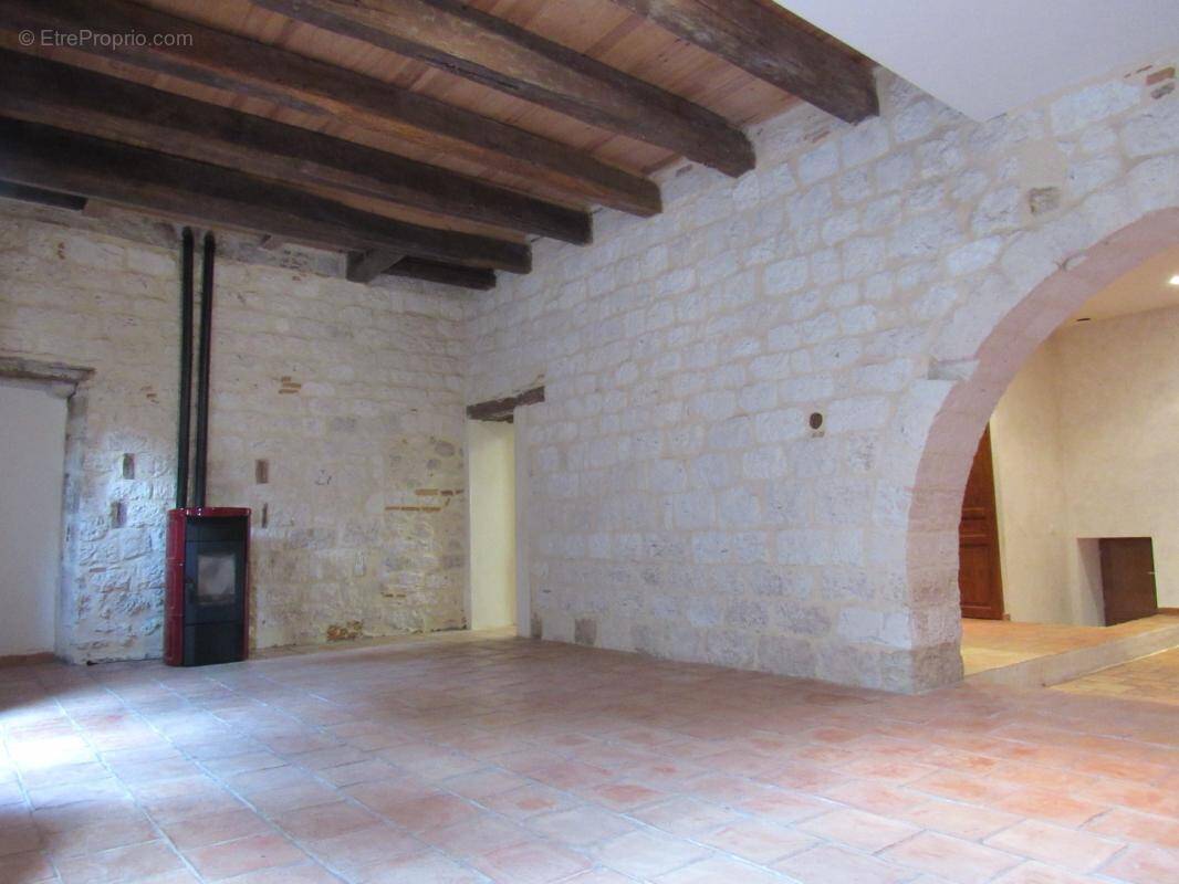 Maison à CASTELNAU-DE-MONTMIRAL