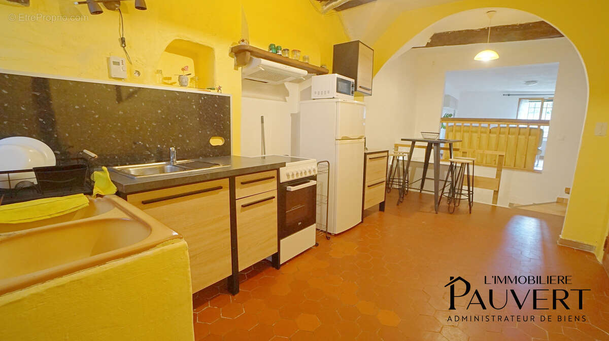 Appartement à GREOLIERES