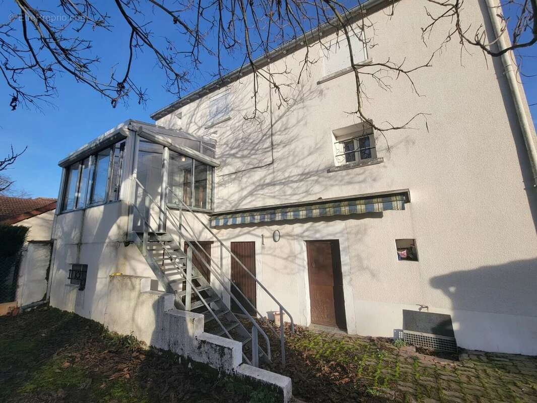Maison à CHALLUY