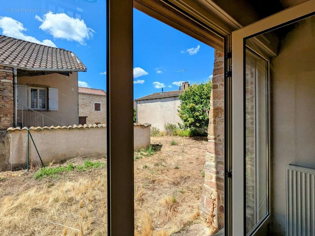 Maison à SAINT-MAURICE-DE-SATONNAY