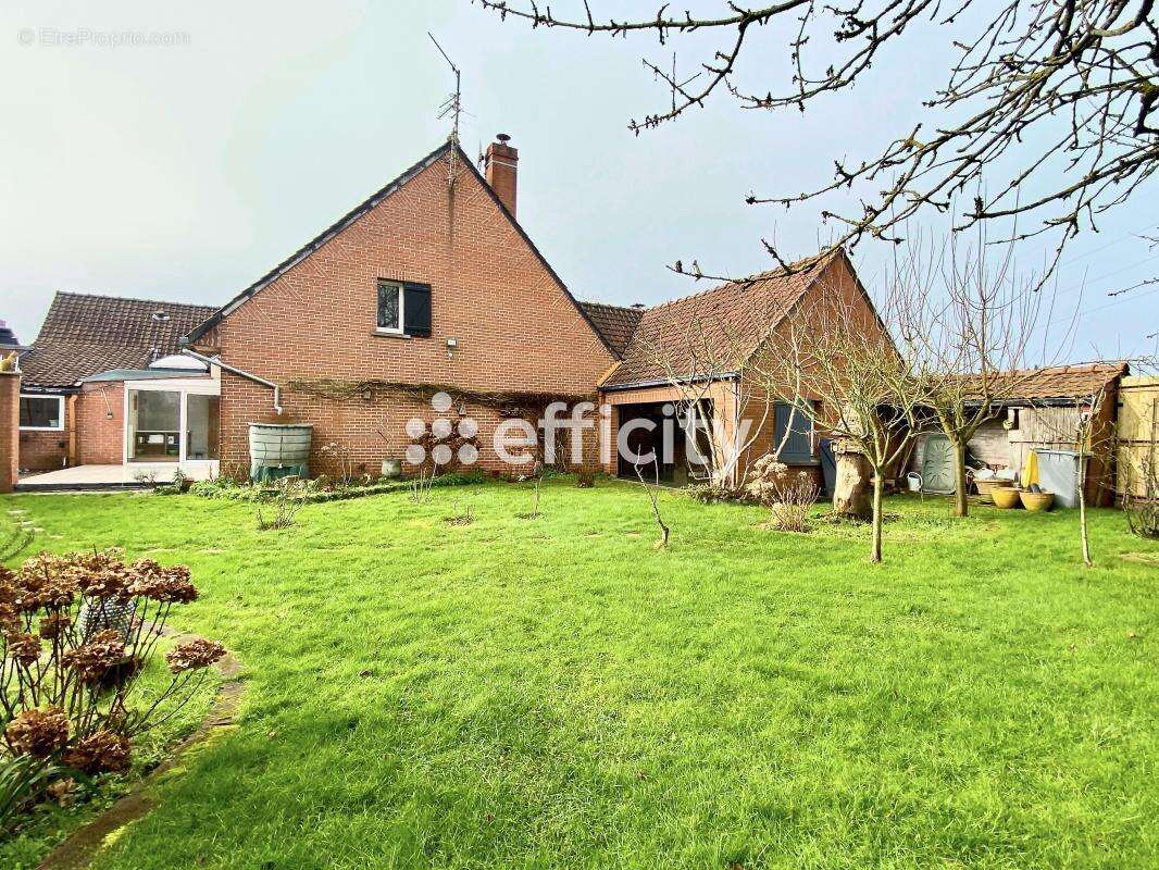 Maison à HALLENNES-LEZ-HAUBOURDIN