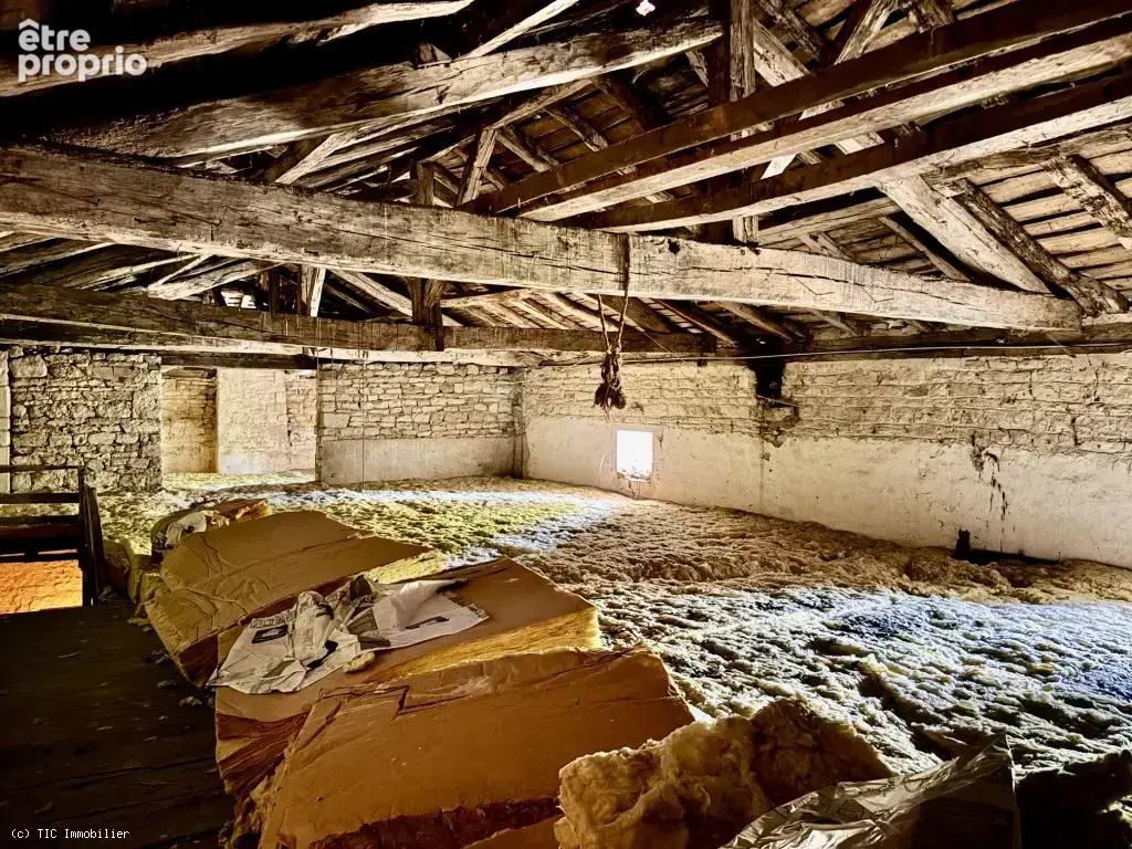Très Beau Logis avec 6 chambres et Grand Terrain près de Ruffec - photo 37