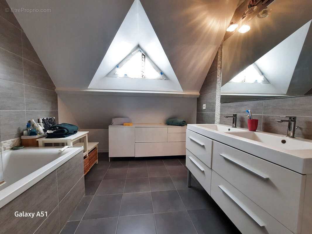 Maison à MAREUIL-LES-MEAUX