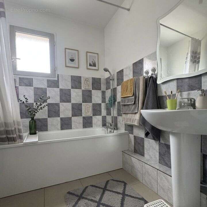 Maison à ETAMPES