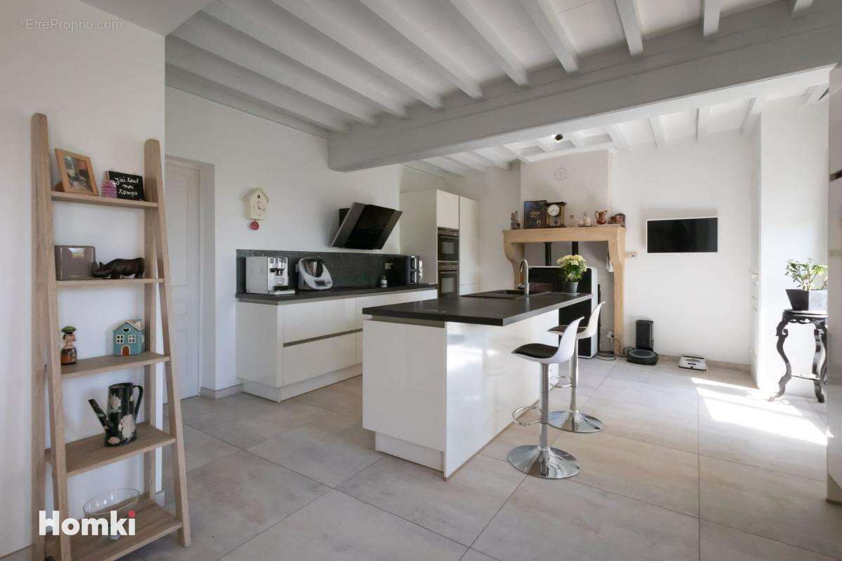Maison de ville T5 de 215 m2 à Lucenay 69480 - photo 5