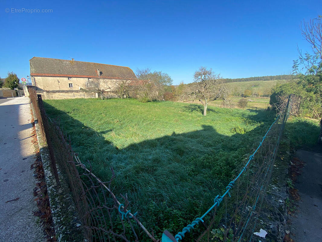 Terrain à ASNIERES-LES-DIJON