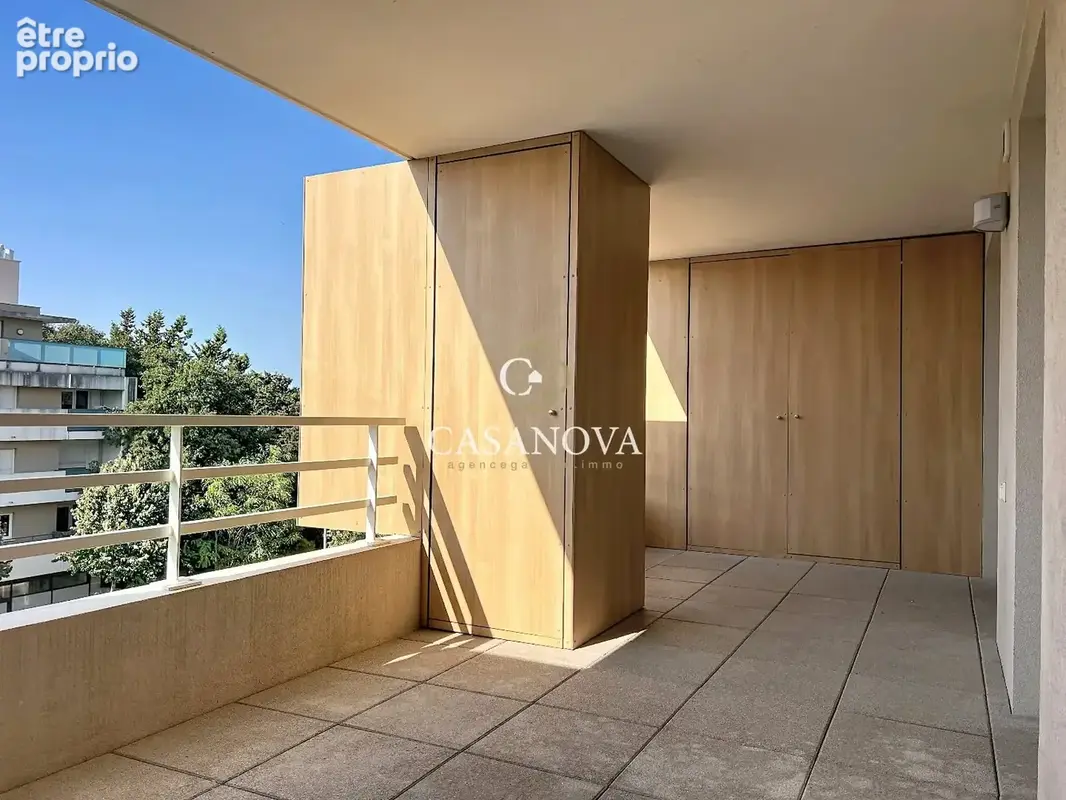 T2 à vendre à Castelnau-le-Lez avec terrasse de 17 m² et box fermé - photo 2
