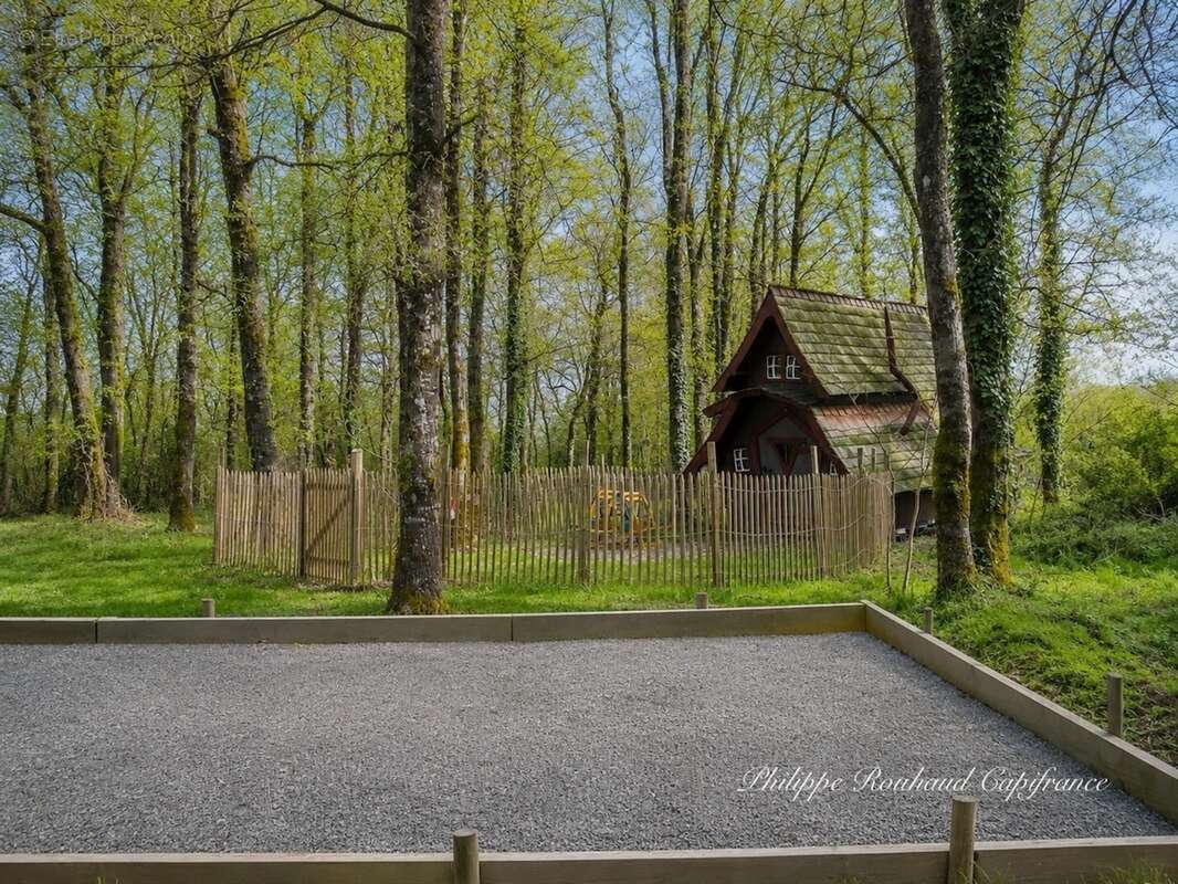 À seulement quelques minutes de Fontenay-le-Comte - photo 5
