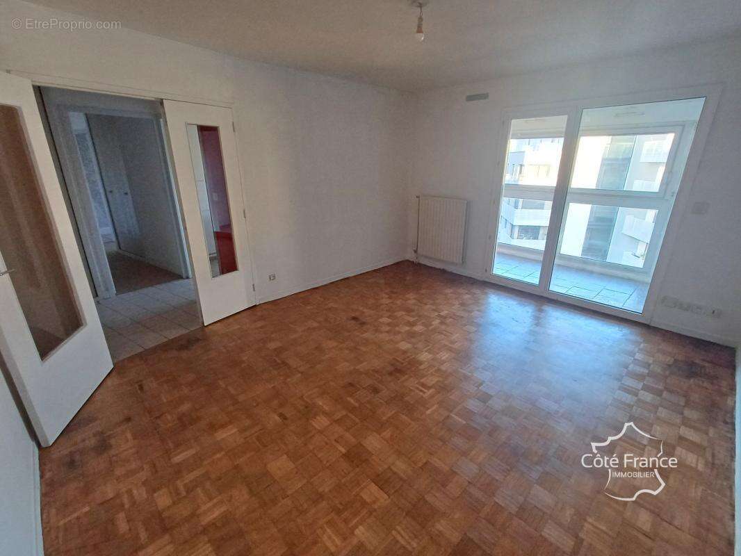 Appartement à LYON-8E