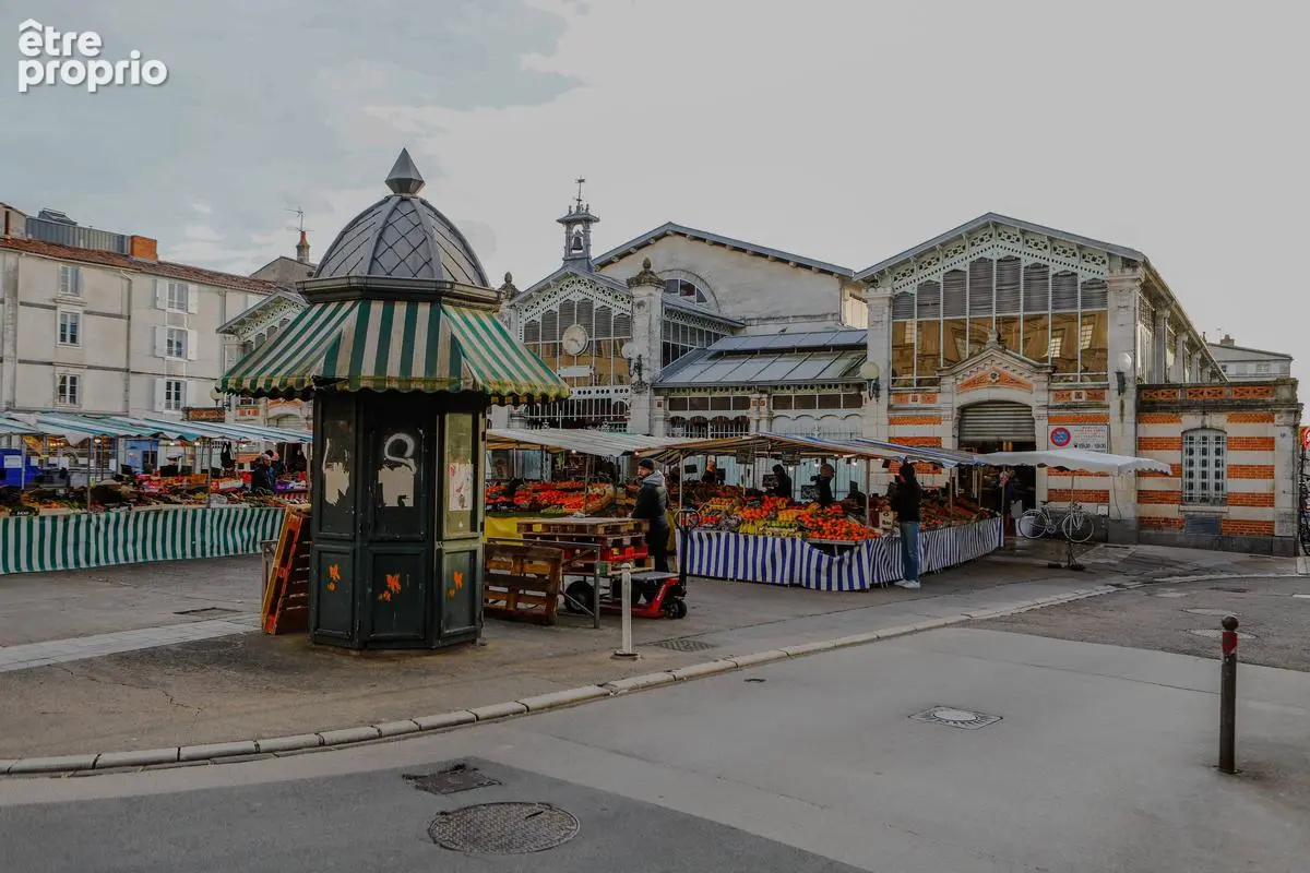 Appartement - T2 bis - 50m2 - Marché central La Rochelle - photo 9