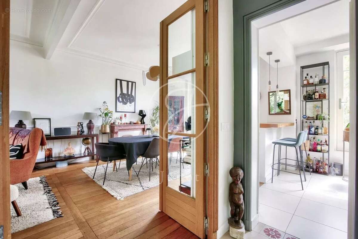 Maison à LE VESINET