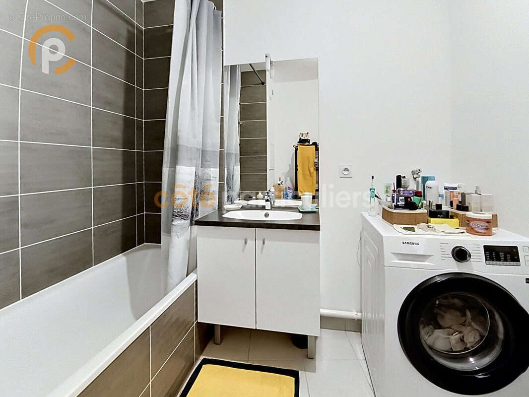 Appartement à IVRY-SUR-SEINE