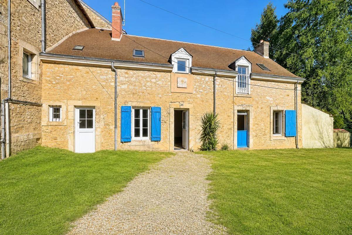 Maison à NOYEN-SUR-SARTHE