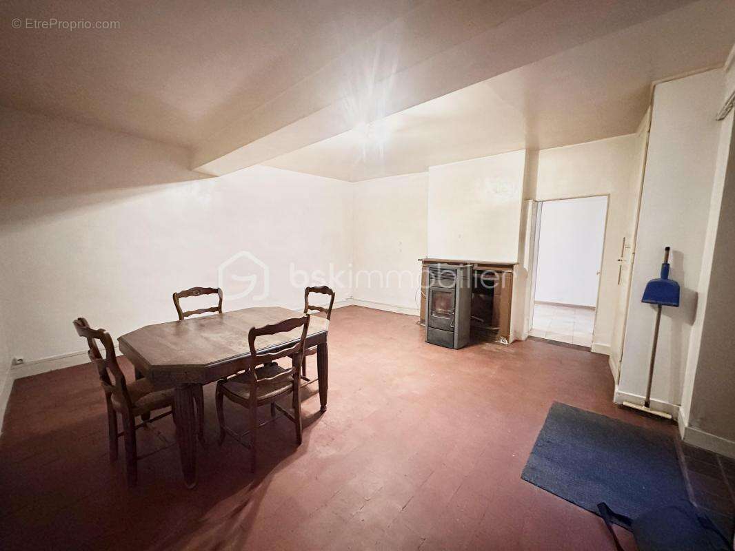 Maison à FLOGNY-LA-CHAPELLE