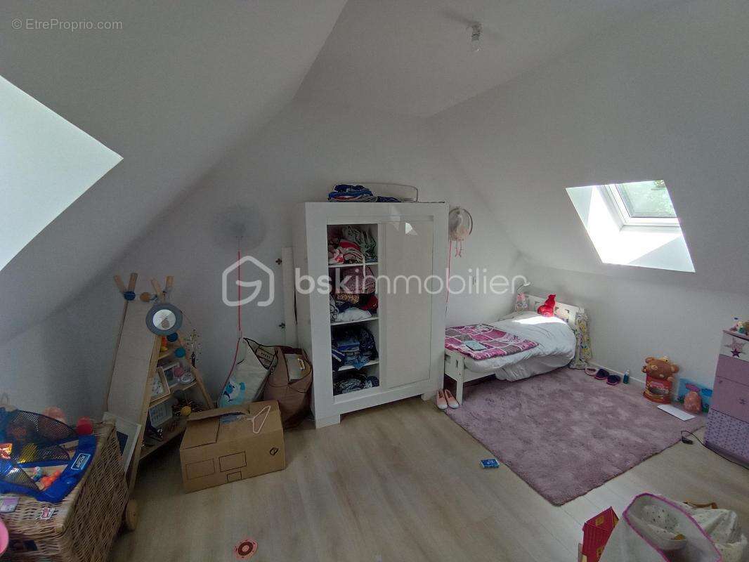Superbe appartement t5 duplex de 2024  avec 3 chambres + 2 sdb+ grand jardin, en dernier etage - photo 11