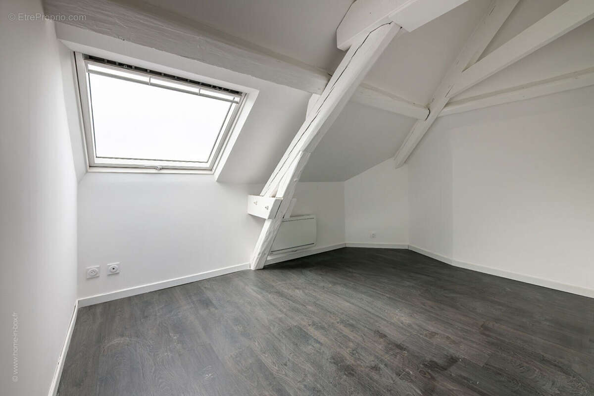 Appartement à GRISY-SUISNES