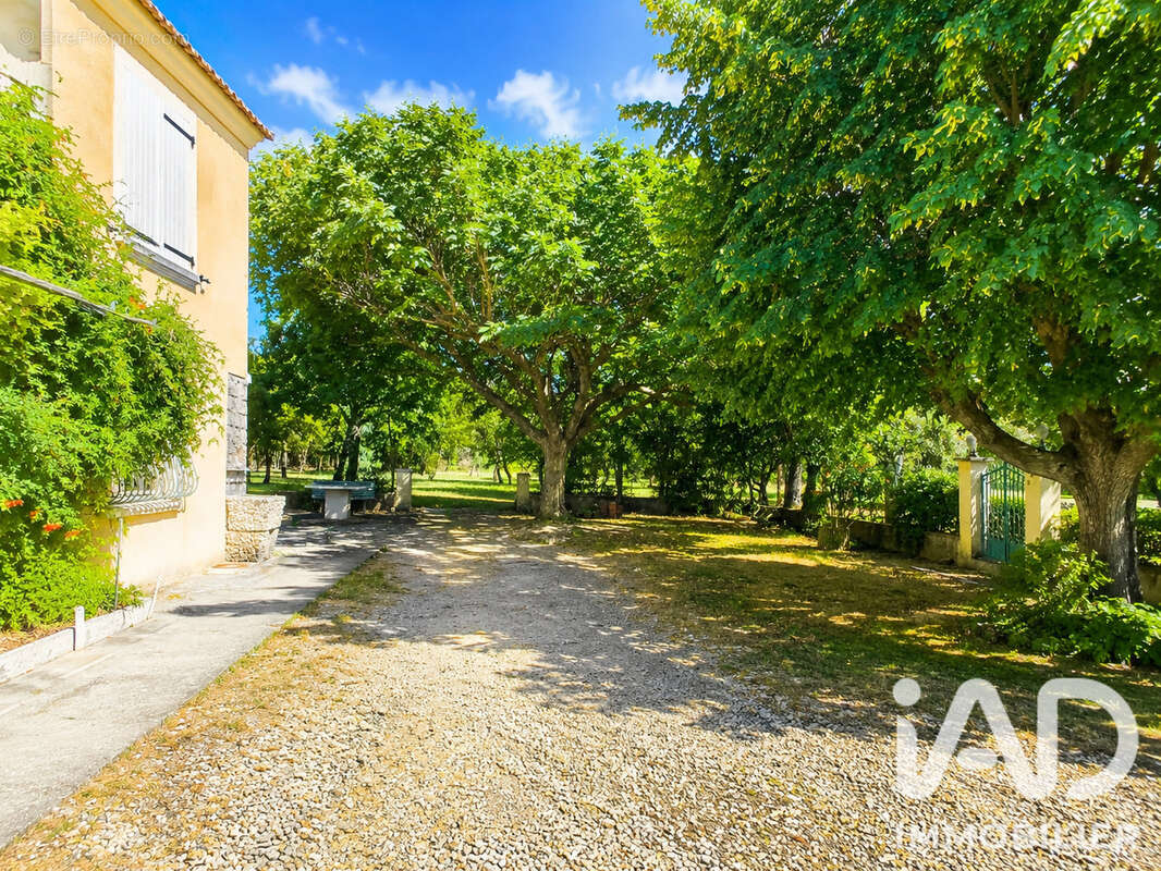 Maison 139 m² à Valreas  - photo 6