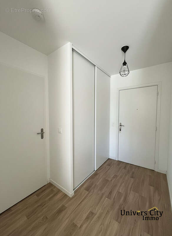 Appartement à SAINT-SYLVAIN-D'ANJOU