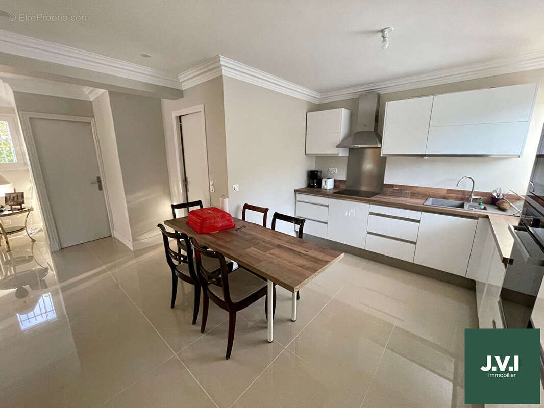 Maison à MONTMORENCY