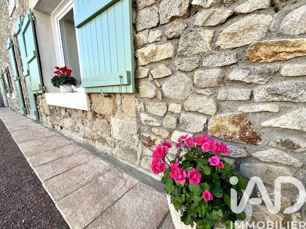 Photo 1 - Maison à SALIGNY