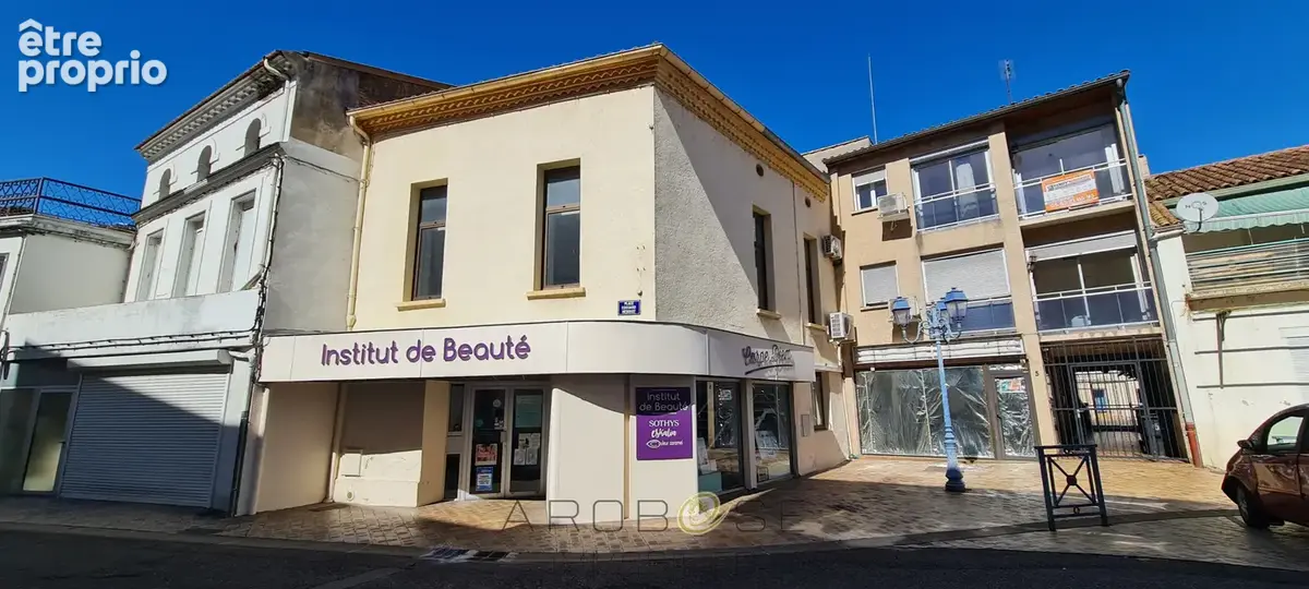 Immeuble commercial - photo 1
