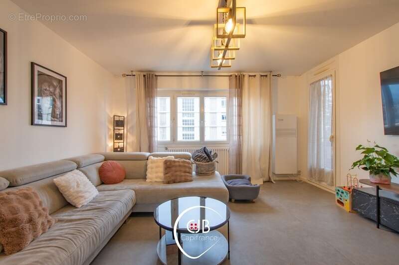 Appartement à BARBERAZ