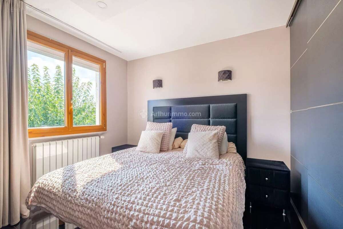 Maison à VILLEURBANNE