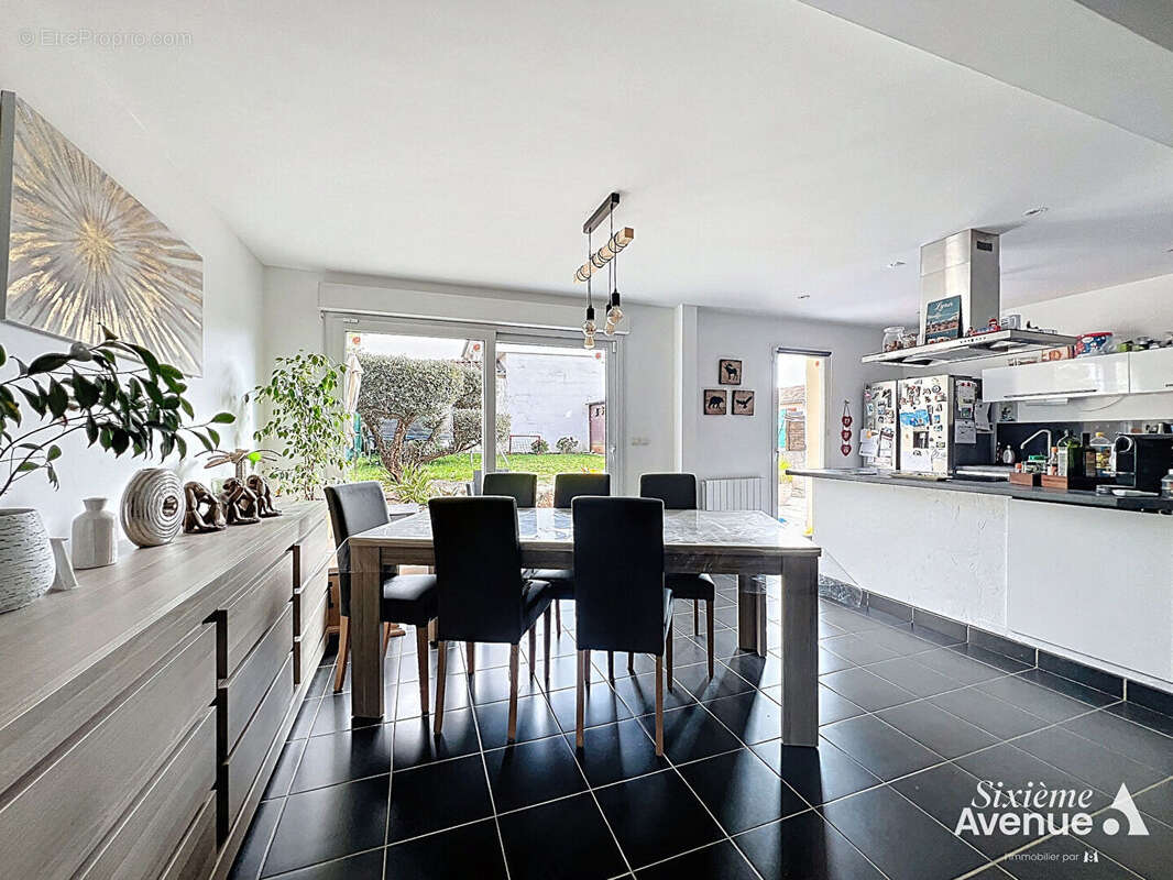 Maison à CHASSE-SUR-RHONE