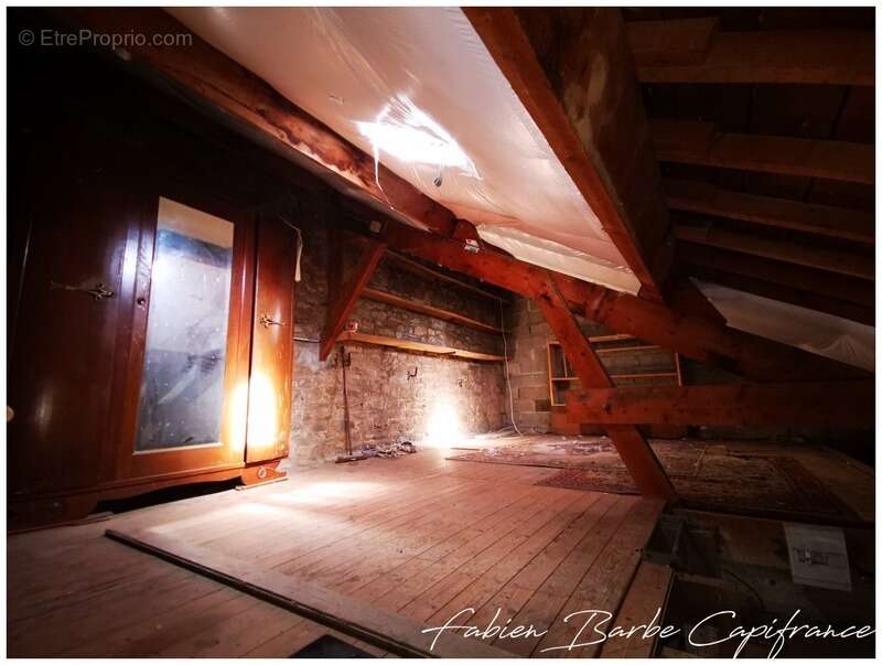 Maison à LE ROC-SAINT-ANDRE