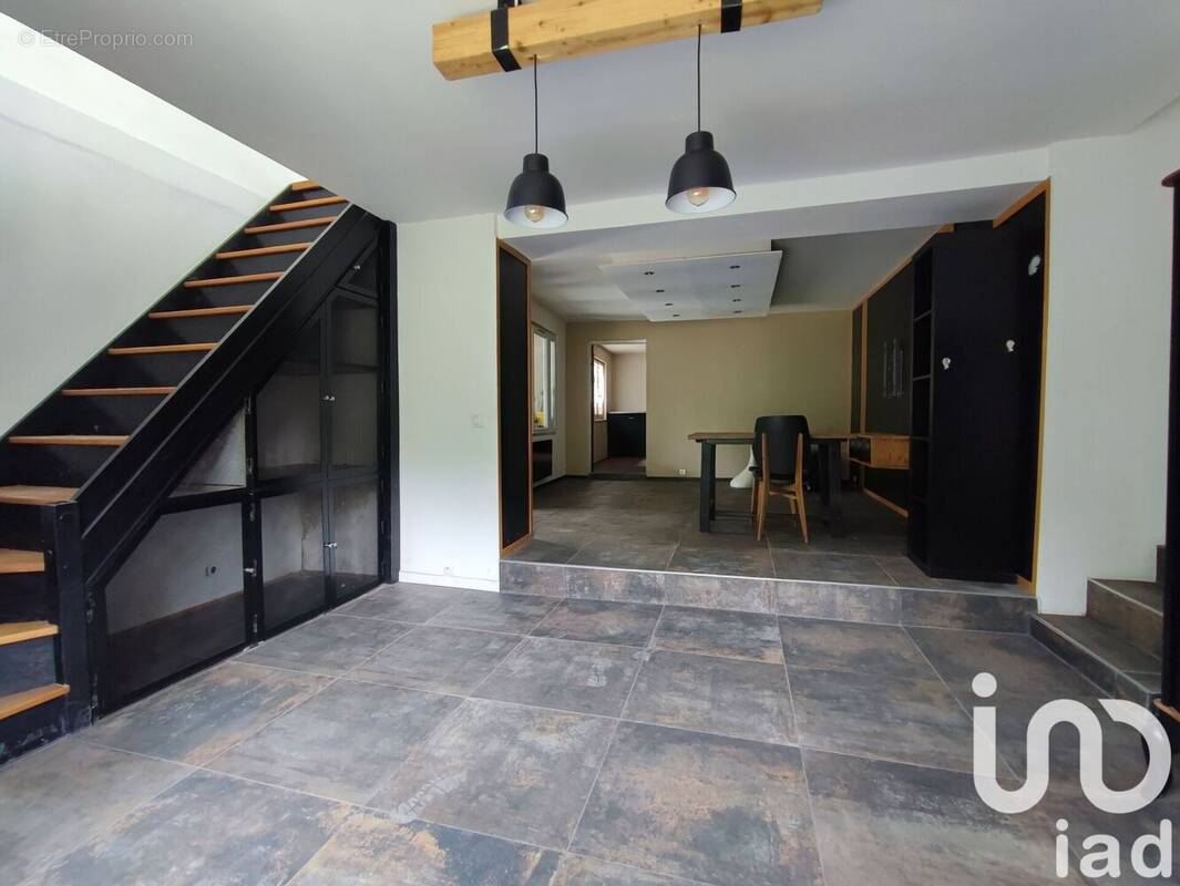 Photo 1 - Maison à MARINES