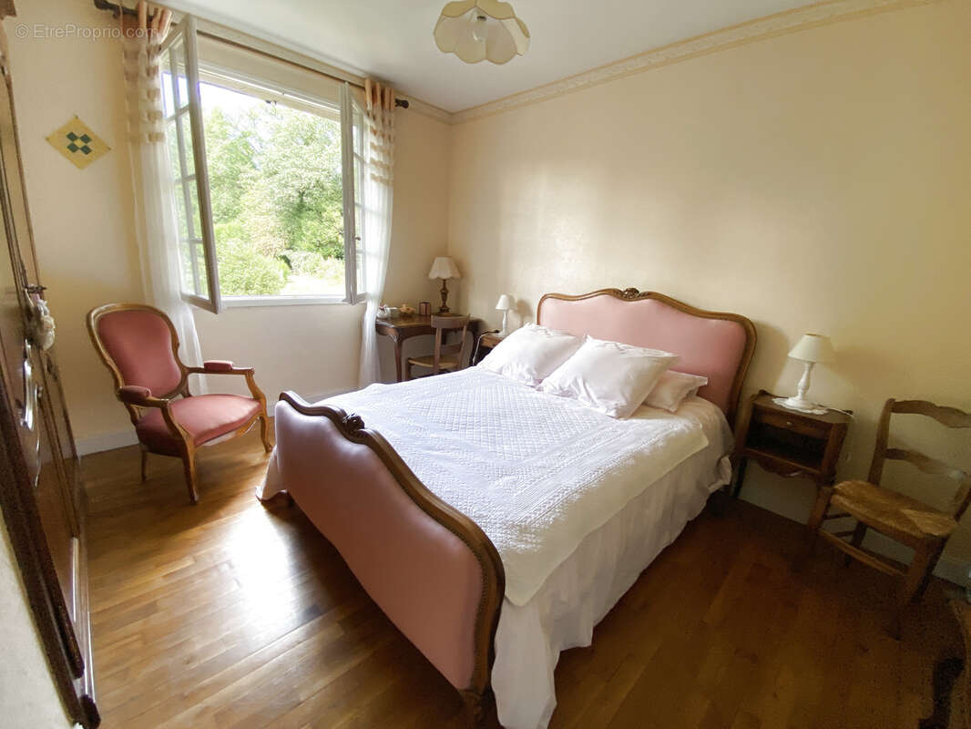 Maison à LATRONQUIERE