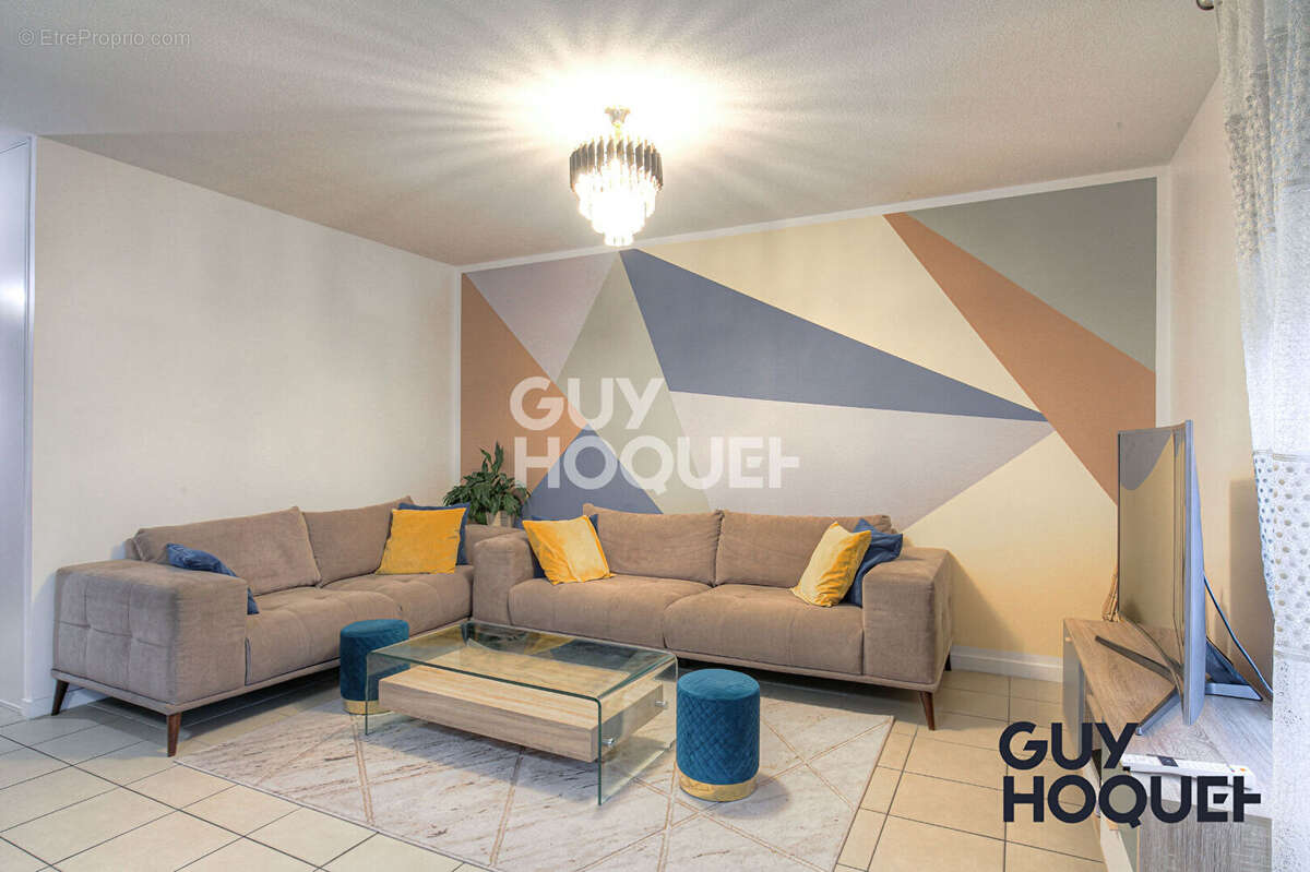 Appartement à RILLIEUX-LA-PAPE