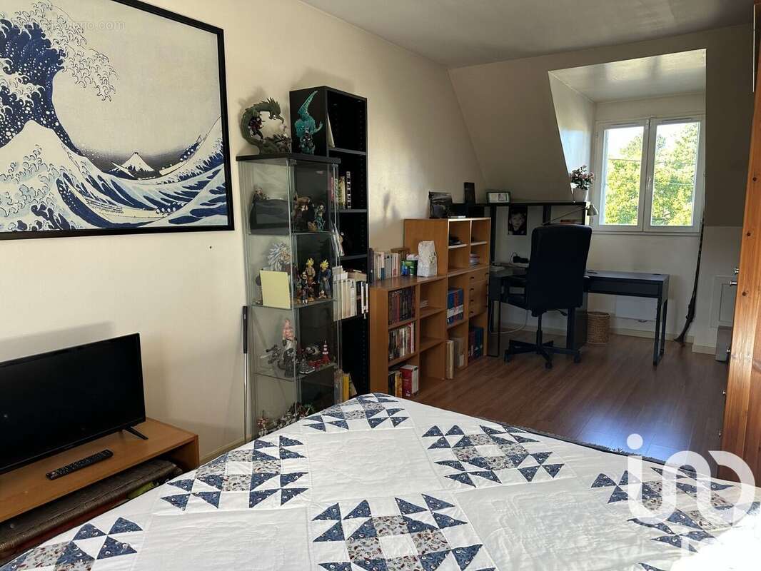 Photo 8 - Maison à SAVIGNY-LE-TEMPLE