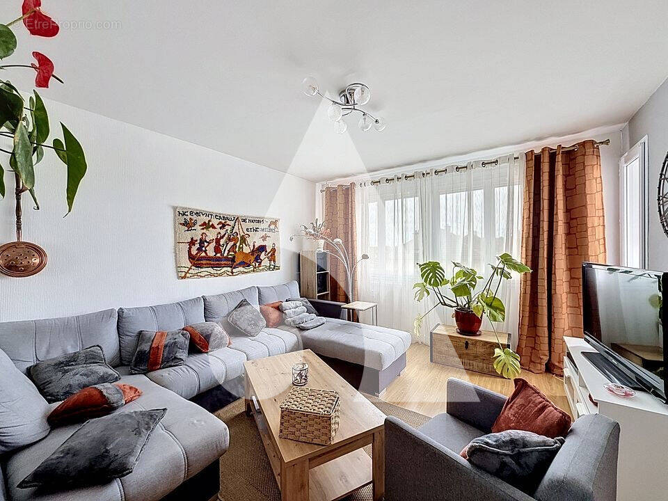 Appartement à CHATENOY-LE-ROYAL