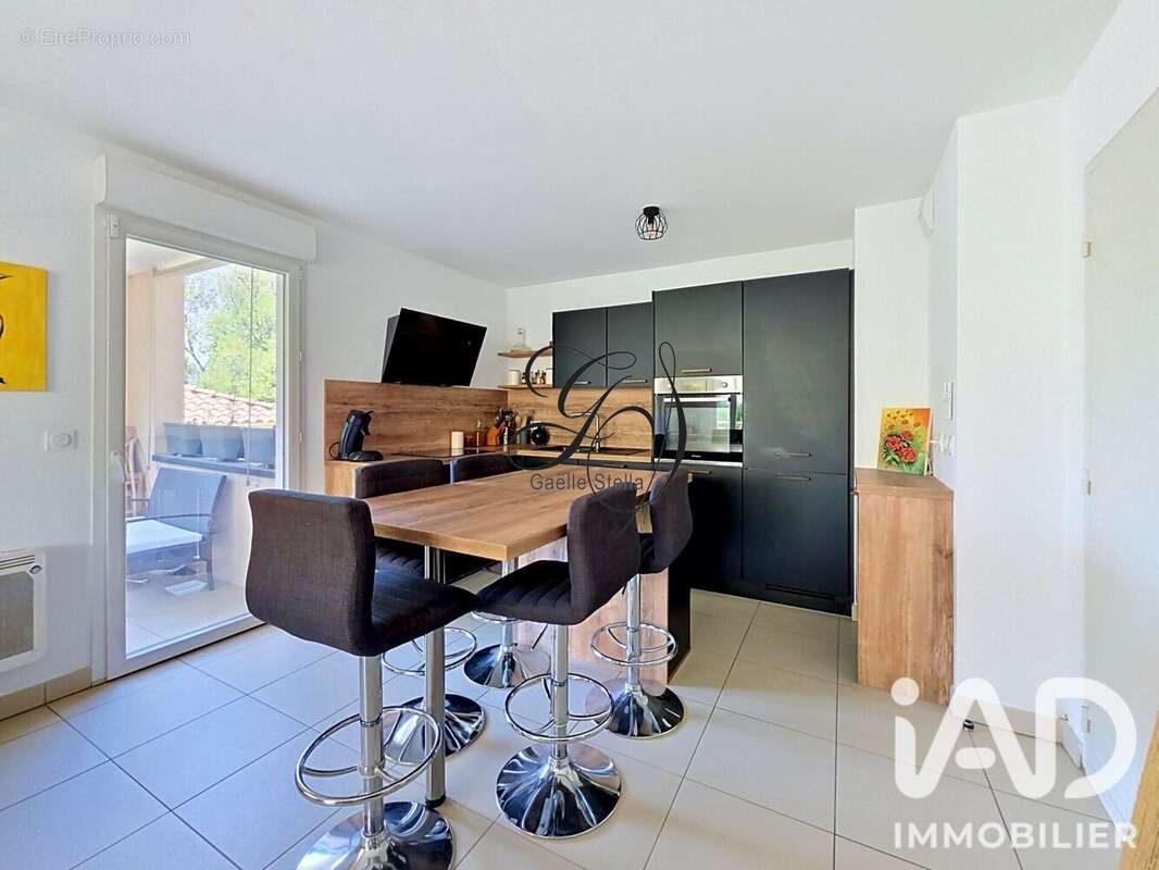 Appartement 59 m² à Le Pradet  - photo 2