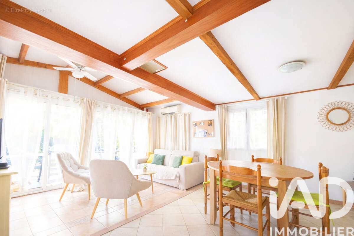 Photo 4 - Maison à ROQUEBRUNE-SUR-ARGENS