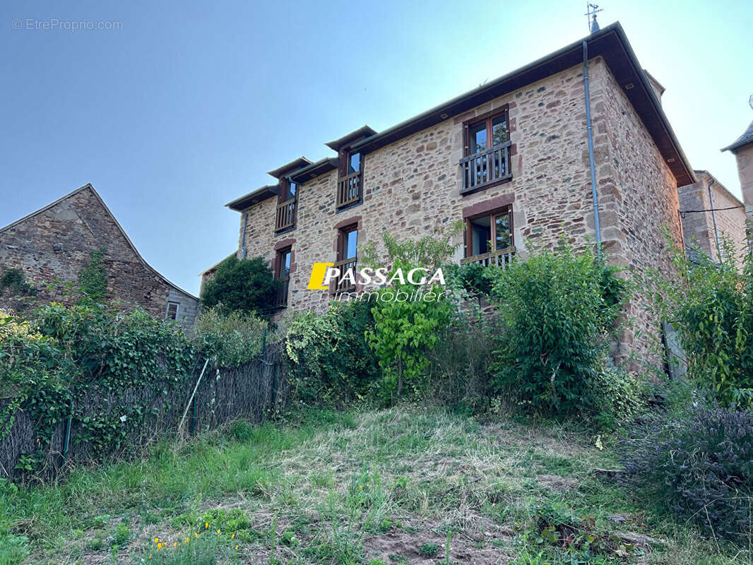 A VENDRE - Maison comprenant deux logements caves et jardins - LASSOUTS - photo 15