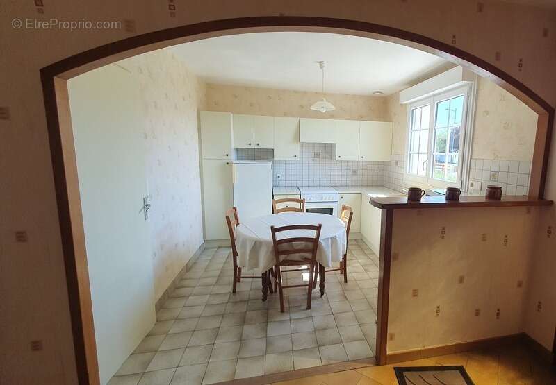 Maison à MONTREUIL-BELLAY