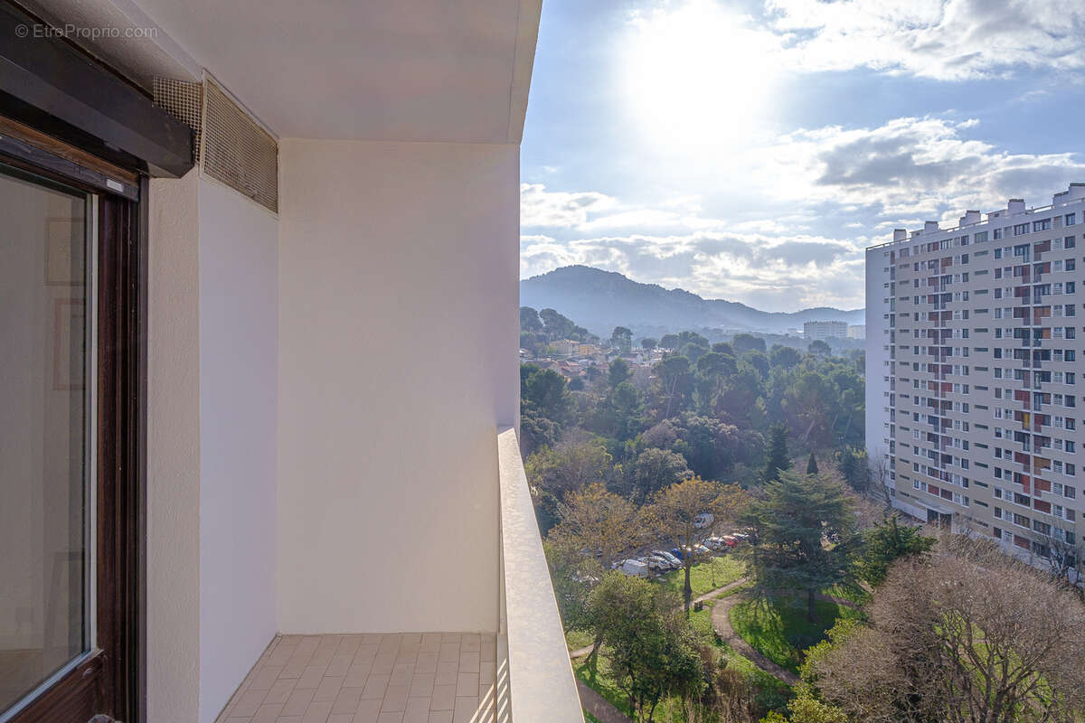 Appartement à MARSEILLE-9E