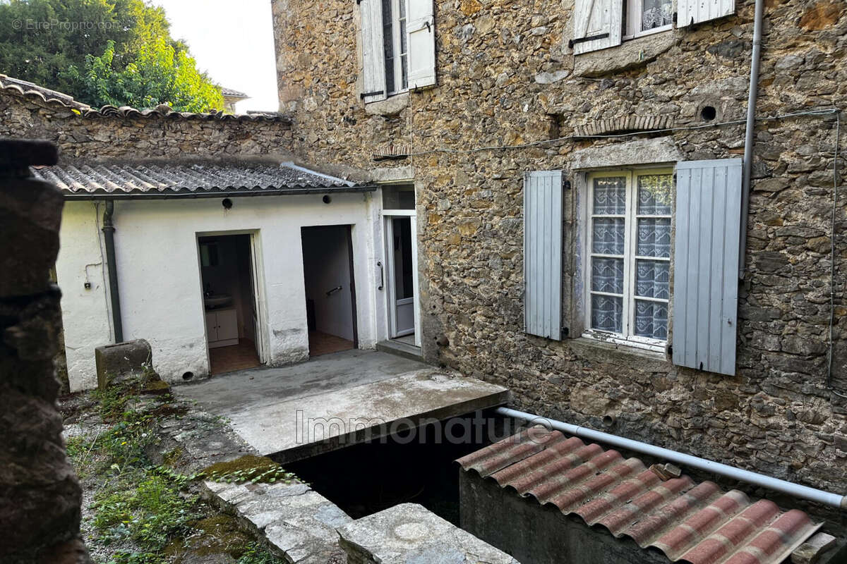 Maison à MONOBLET