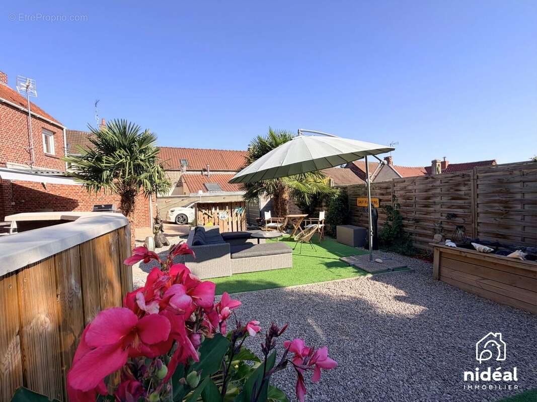 Maison 130 m² à Maresches  - photo 2