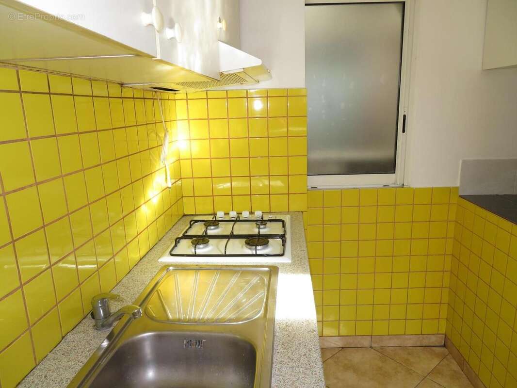   - Appartement à DRAGUIGNAN