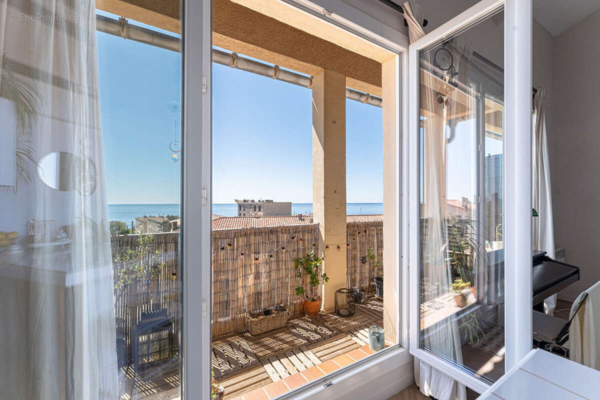 Appartement à SAUSSET-LES-PINS
