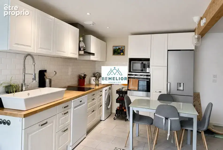 Maison de ville - 110m2 au sol - 3 chambres - cave - photo 2