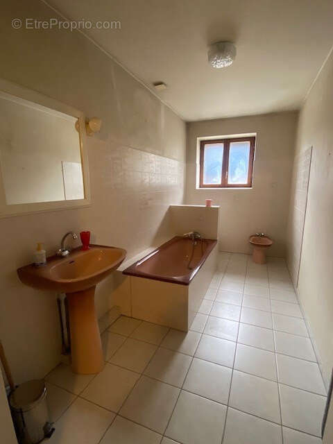 Maison à VAULX-EN-VELIN