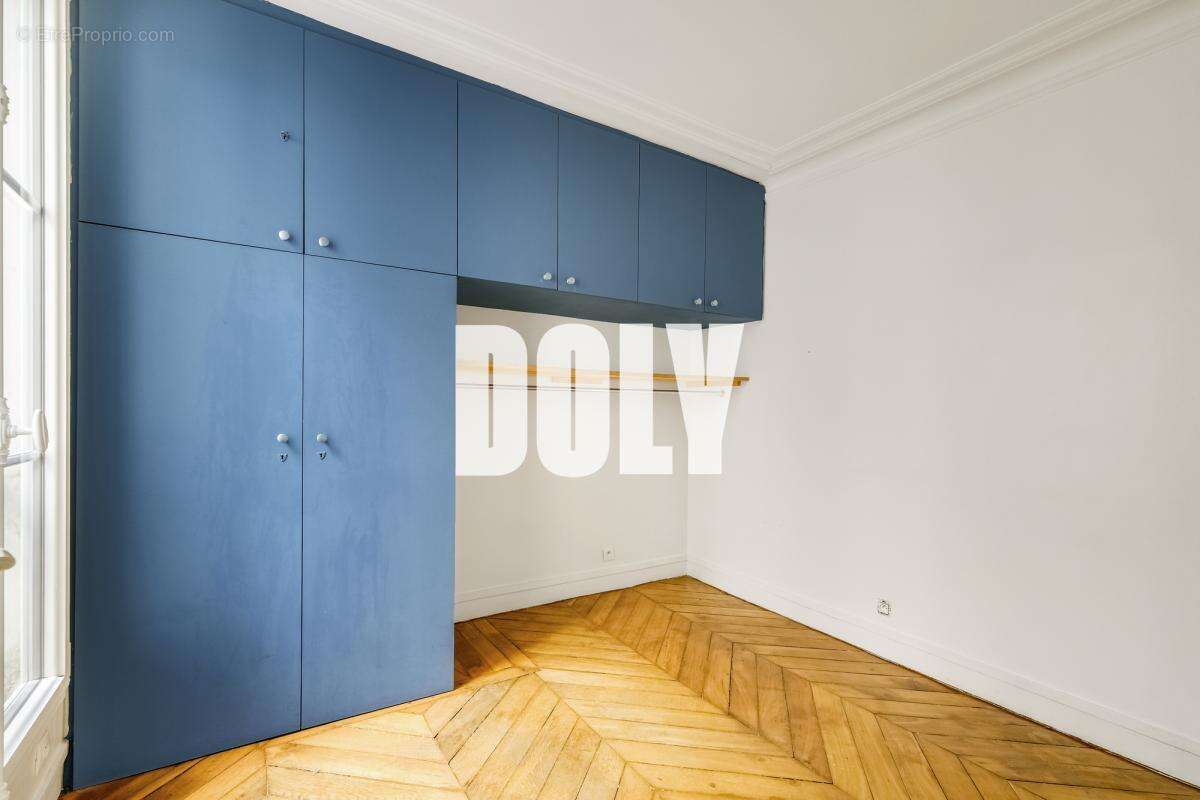 Appartement à PARIS-2E