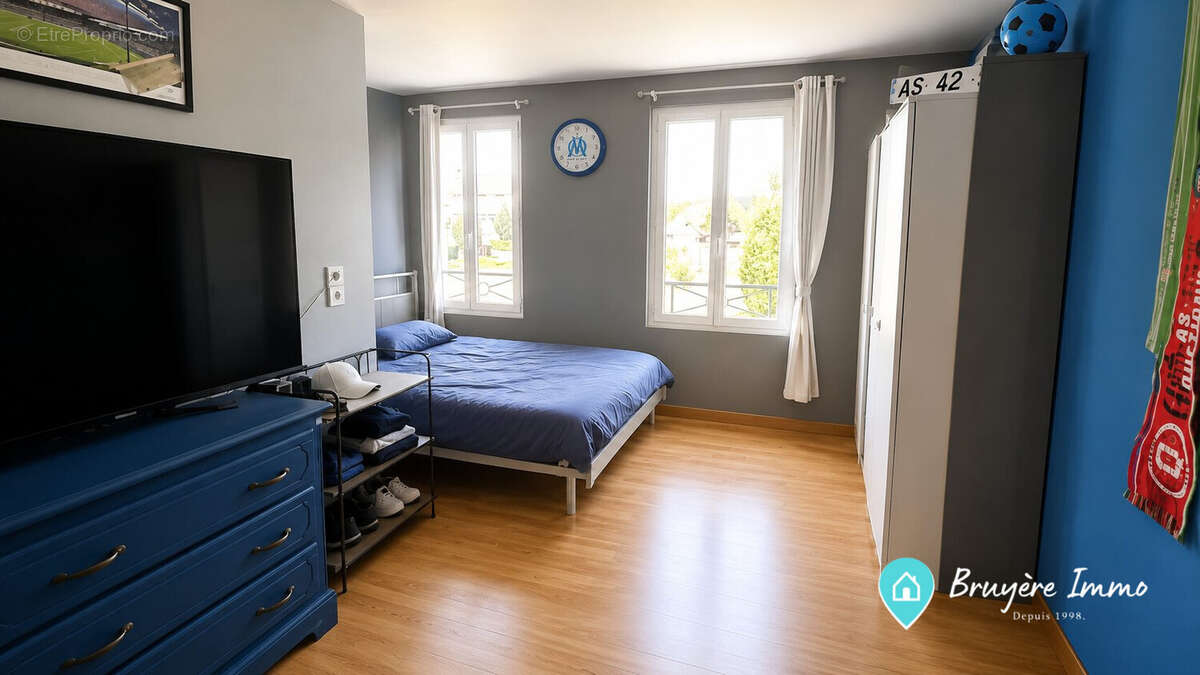 Maison 174 m² à Brunehamel  - photo 5